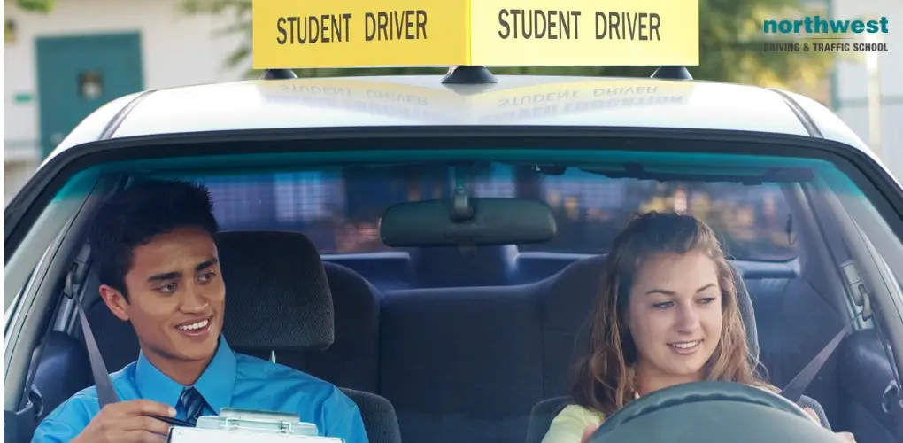 5 Things to Think About Before Booking Your Driving Lessons